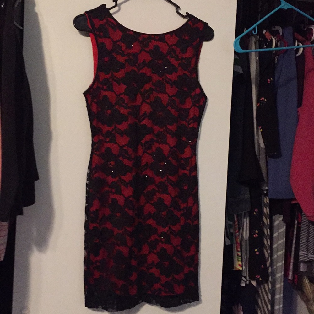 Dress - Picture 2 of 4